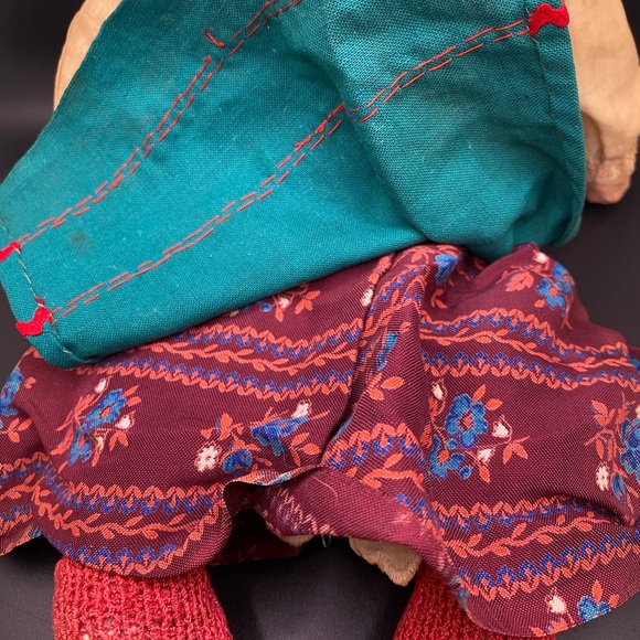 Vintage Primitive Folk Art Doll w/Hand Stitched Clothing & Hand Painted Face - Picture 8 of 15